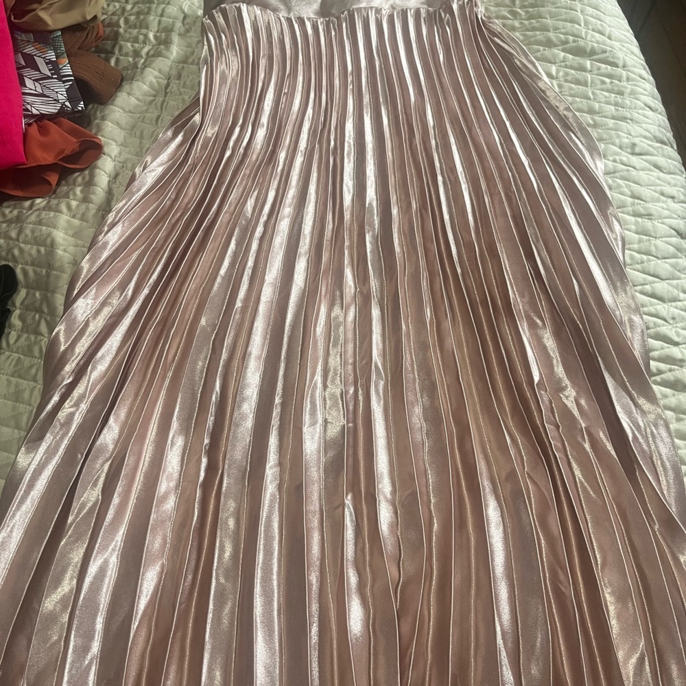 Elegant Pink Pleated Skirt